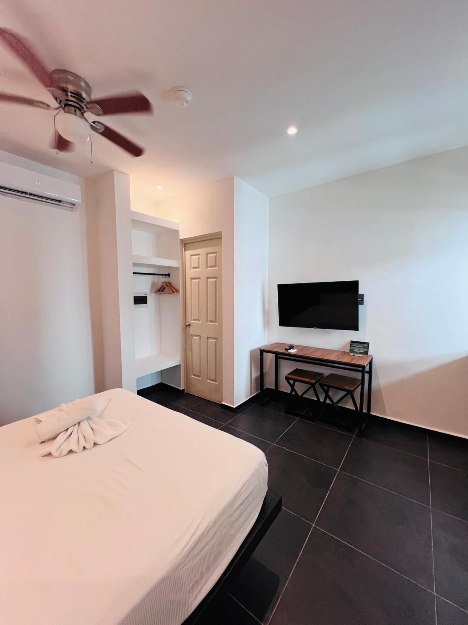 Coco Live Suites Playa del Carmen Bagian luar foto